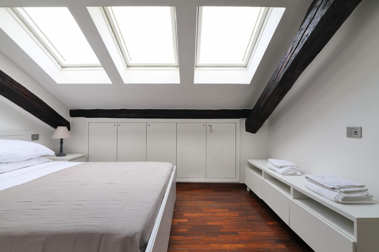 Апартаменты Elegant P.Venezia Attic Милан Экстерьер фото